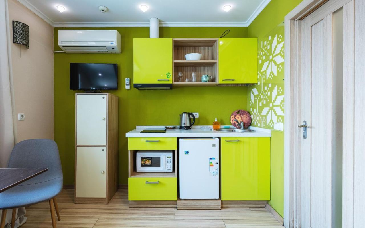 Guest House "Golden Gate 911 " Киев Экстерьер фото