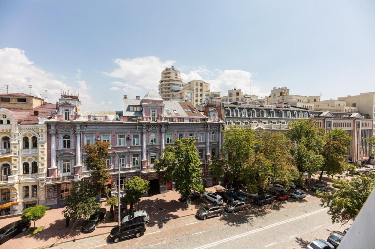 Guest House "Golden Gate 911 " Киев Экстерьер фото