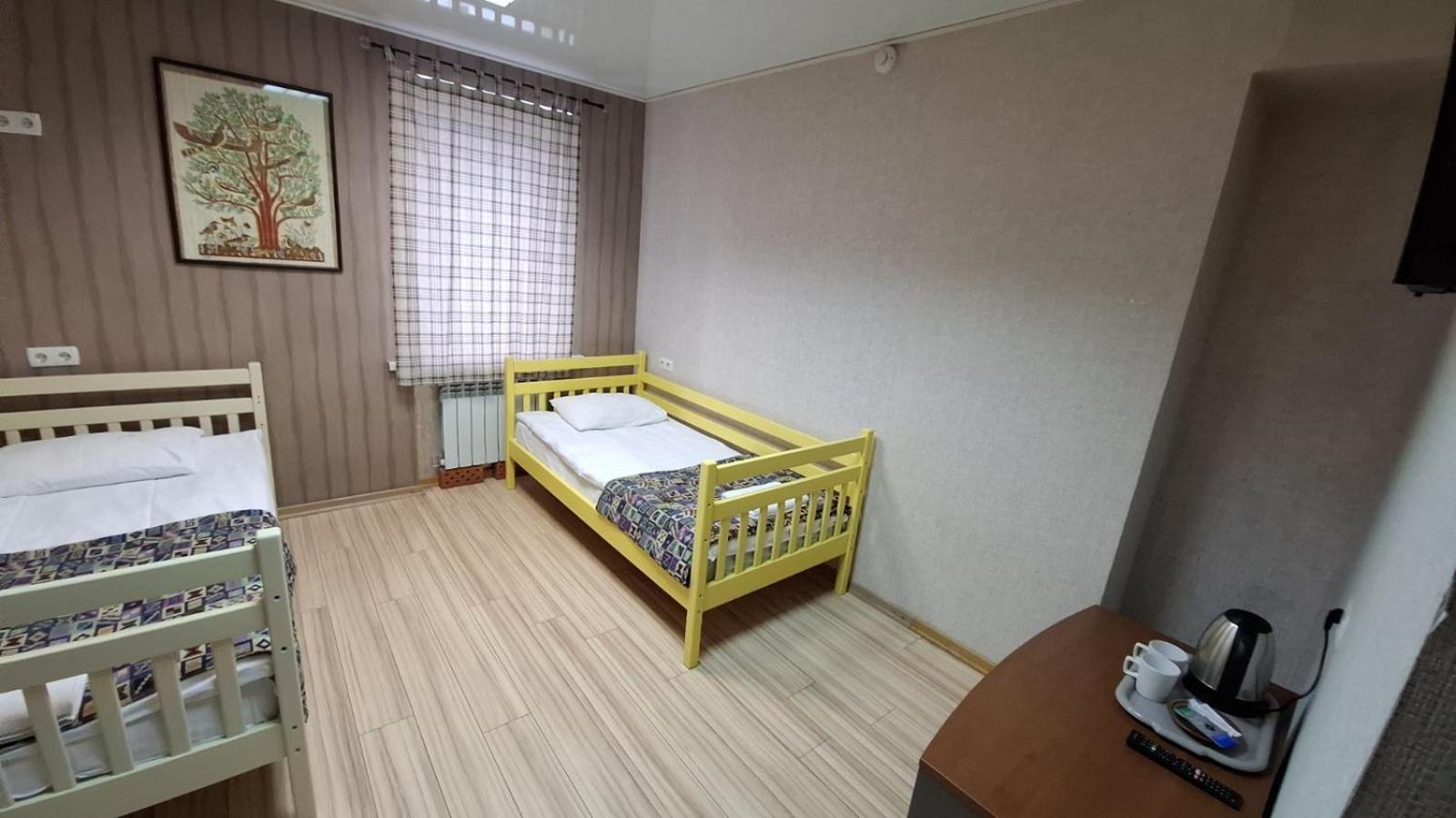 Guest House "Golden Gate 911 " Киев Экстерьер фото
