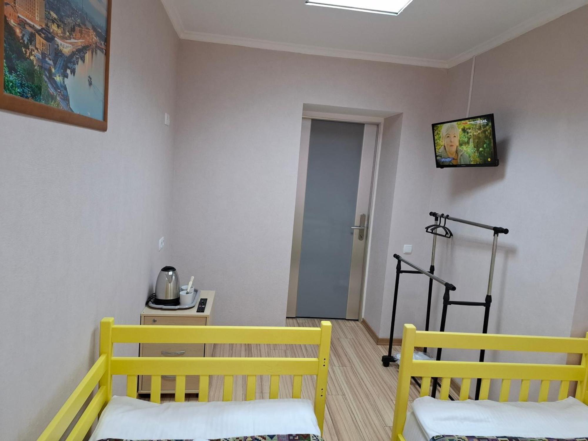 Guest House "Golden Gate 911 " Киев Экстерьер фото